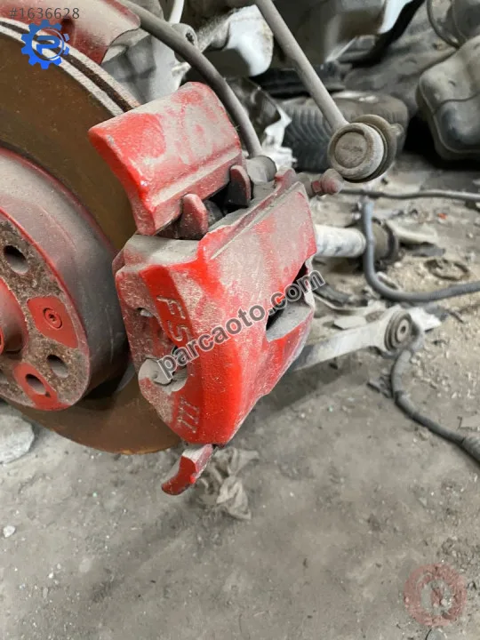 volkswagen jetta 2009 benzinli sağ ön fren merkezi kaliper