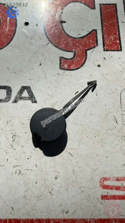 2K0807441A volkswagen caddy arka tampon çeki demiri kapağı