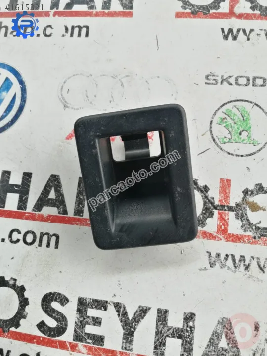 5N0886747A vw tiguan 2012 arka koltuk isofix yuvası