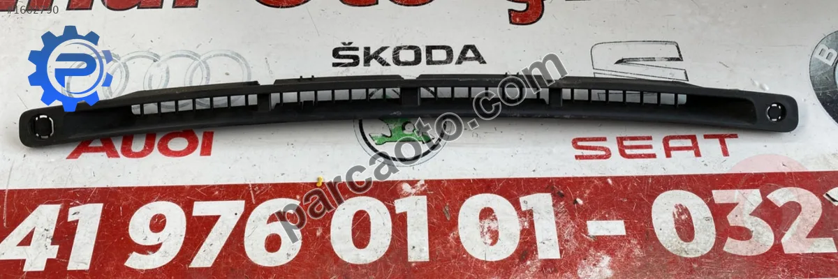 55981-12100 corolla göğüs üst ön cam havalandırma ızgarası