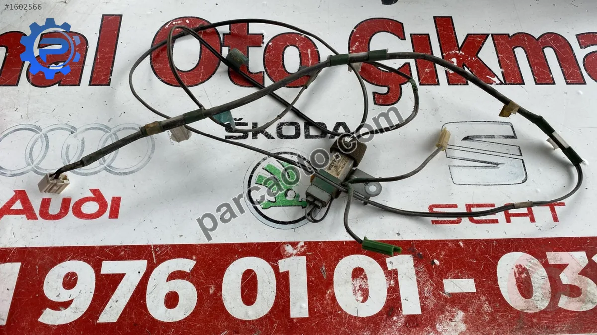 86300-12860 toyota corolla bagaj anten güçlendirici tesisatı