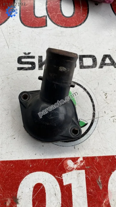 toyota corolla 2008 1.6 benzinli termostat kapağı