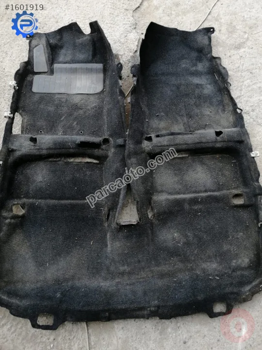 Toyota corolla 2008 taban halısı