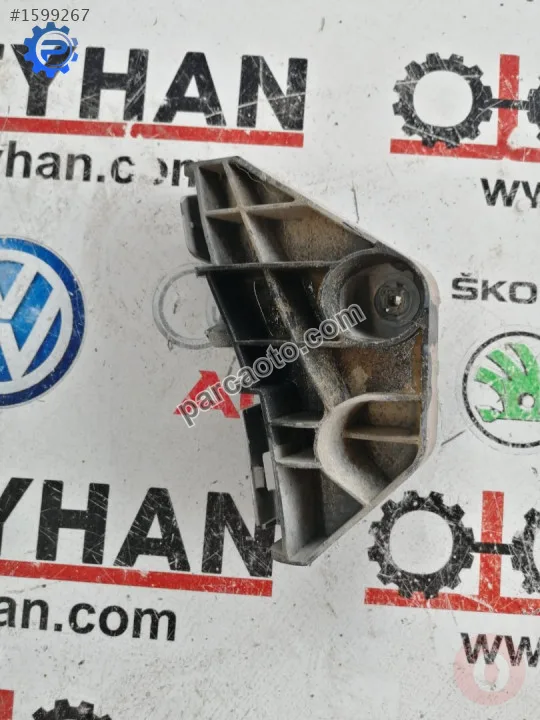 52562-12130 Toyota corolla 2008 arka tampon braketi sağ