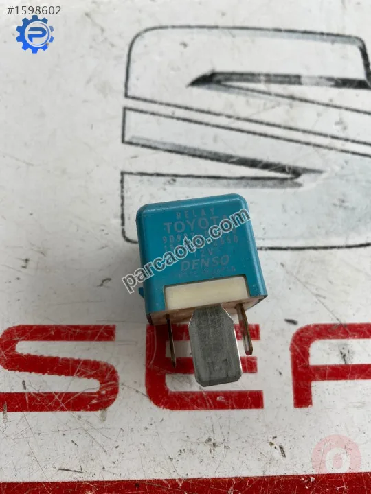 90987-04010 toyota corolla 2008 mavi röle