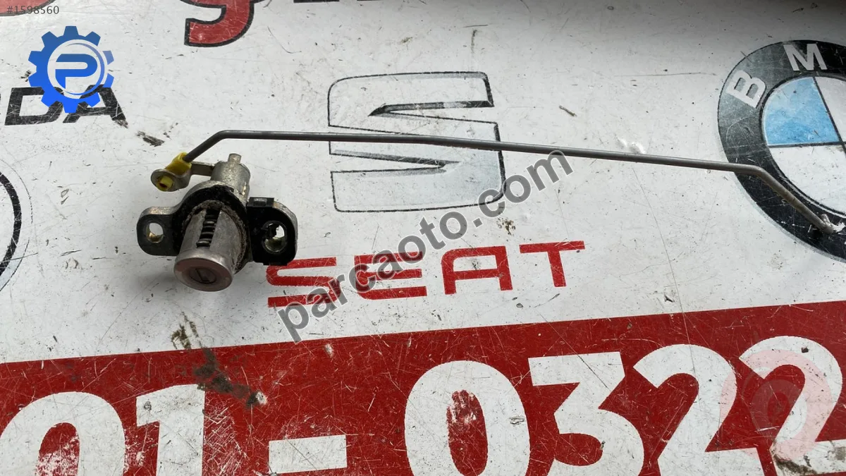toyota corolla bagaj kapağı açma anahtar yuvası mekanizması