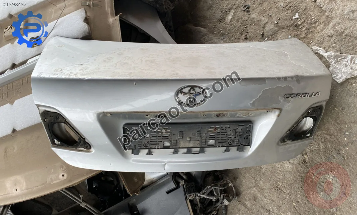 toyota corolla E15 2008 bagaj kapağı