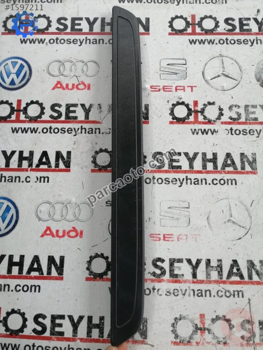 67911-12080 Toyota corolla 2008 sağ ön kapı eşik kaplaması 67911-12080 Toyota corolla 2008 sağ ön kapı eşik kaplaması