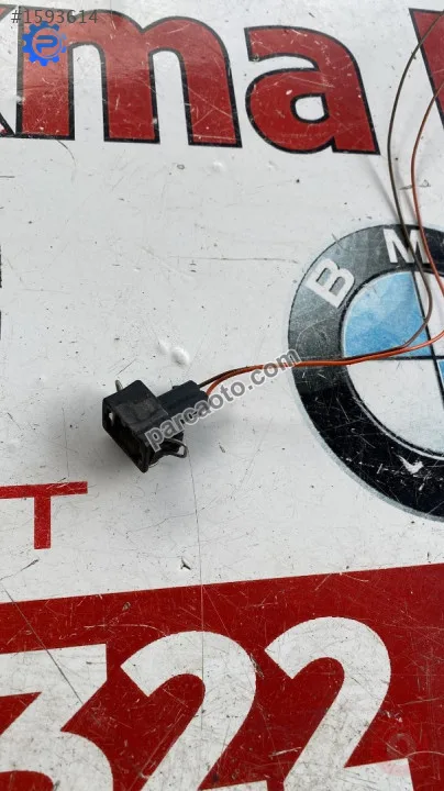 357972752 vw caddy polo 1997 çamurluk sinyali fişi soketi