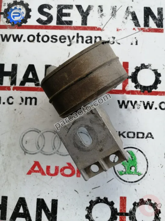 5Q0253144E audi a3 2020 egzoz askı lastiği bağlantı demiri