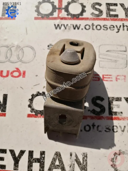 5Q0253144E audi a3 2020 egzoz askı lastiği bağlantı demiri