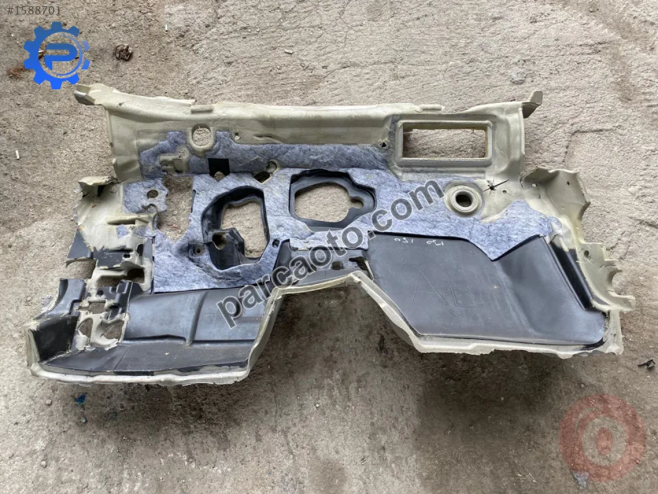 8V1863947R audi a3 2020 göğüs ara ses yalıtım halısı
