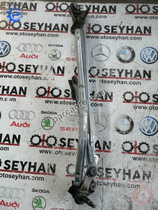8V1955023C audi a3 2020 ön silecek mekanizması