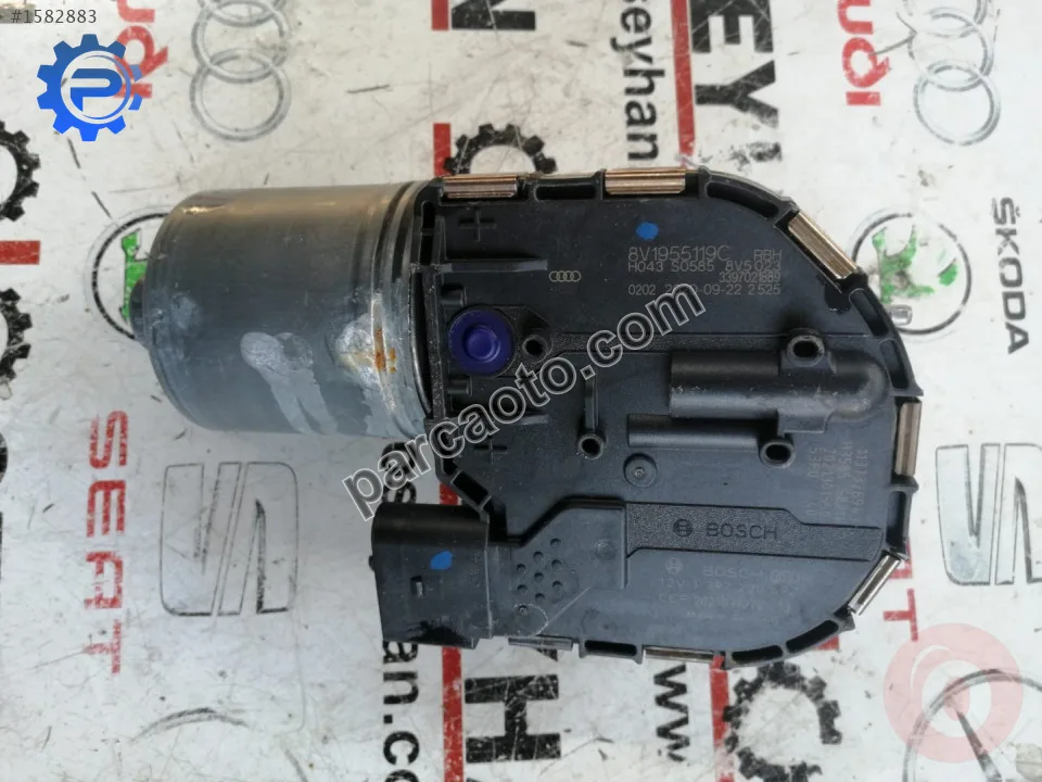 8V1955119C audi a3 2020 ön silecek motoru