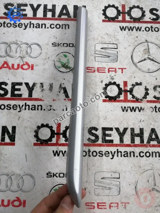 8V4867409 audi a3 2020 sol ön kapı kartonu çıtası