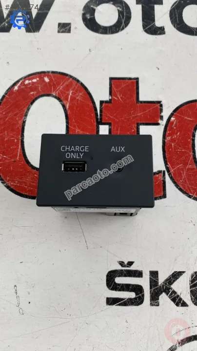 4G0035726 audi A3 Q2 charge only aux girişi
