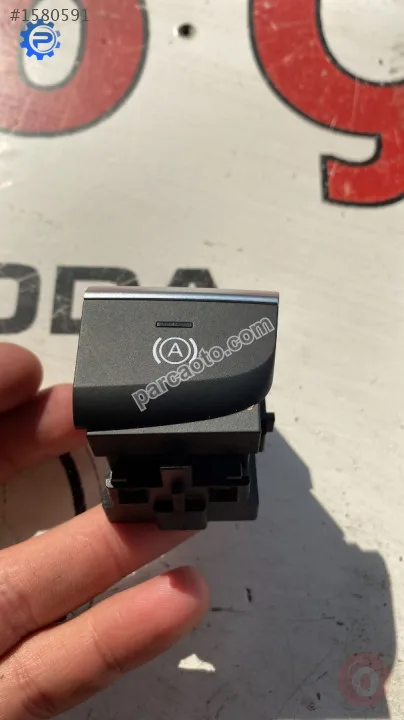 8V1927143C audi a3 2020 yokuş kalkış destek düğmesi