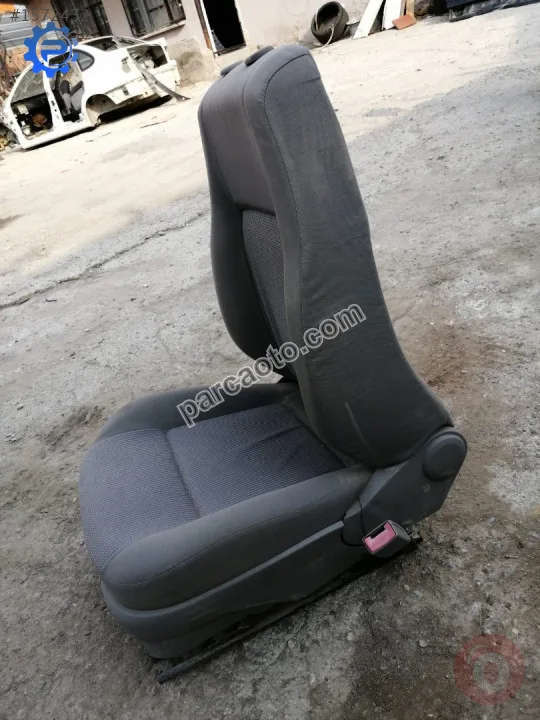 volkswagen polo 2004 sağ ön yolcu koltuk döşemesi