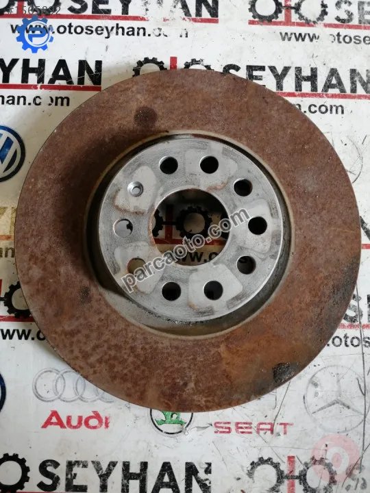 volkswagen passat b8 2018 sağ ön disk