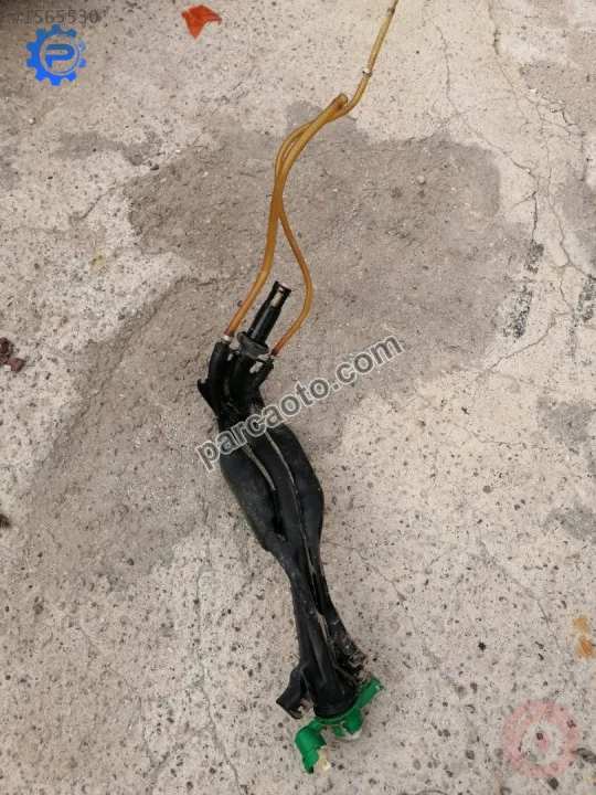 6K0201129B seat ibiza 1997 yakıt deposu dolum borusu