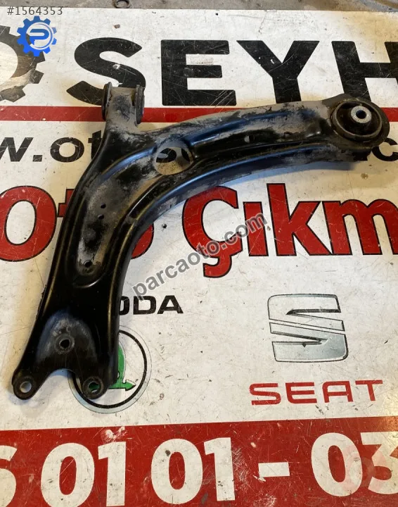 5Q0819806E passat b8 sağ arka ayak havalandırma borusu