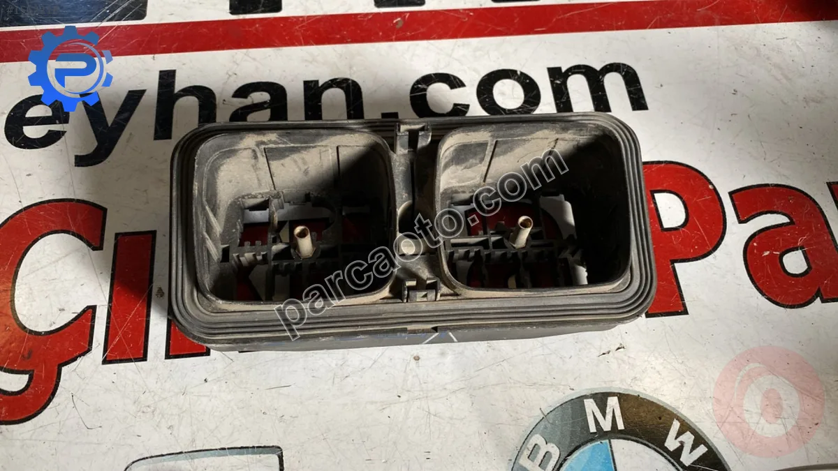 6Q0937403B seat ibiza polo iç dış tesisat ayırıcı fiş yuvası