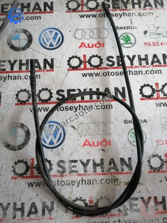 2K0201215 vw caddy 2008 soğutucu motor arası yakıt borusu