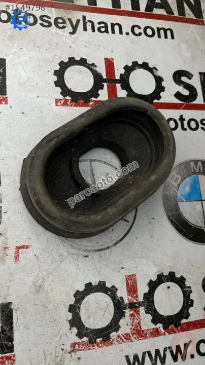 5Q0423187E volkswagen golf 6 direksiyon kutusu mafsal takozu