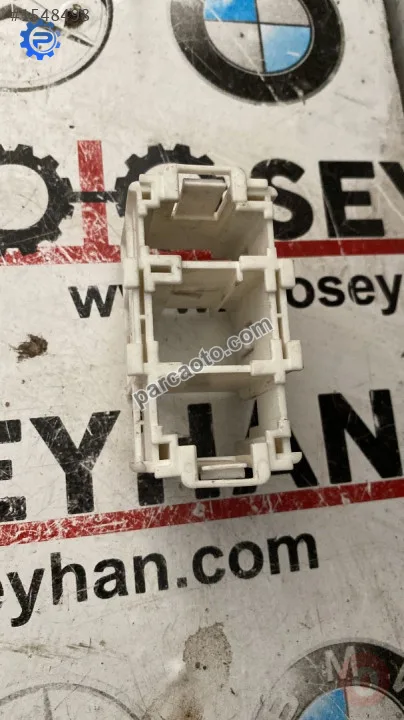 6Q0937545G seat ibiza 2002-08 sol ön direk fiş yuvası
