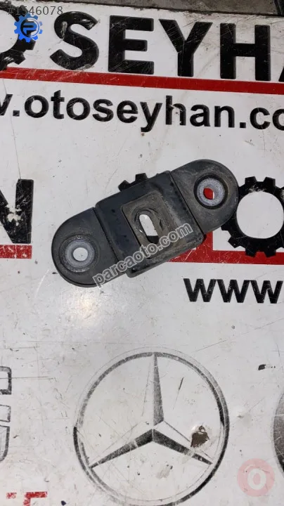 1U0827240B skoda octavia mk1 bagaj kapağı durdurma takozu