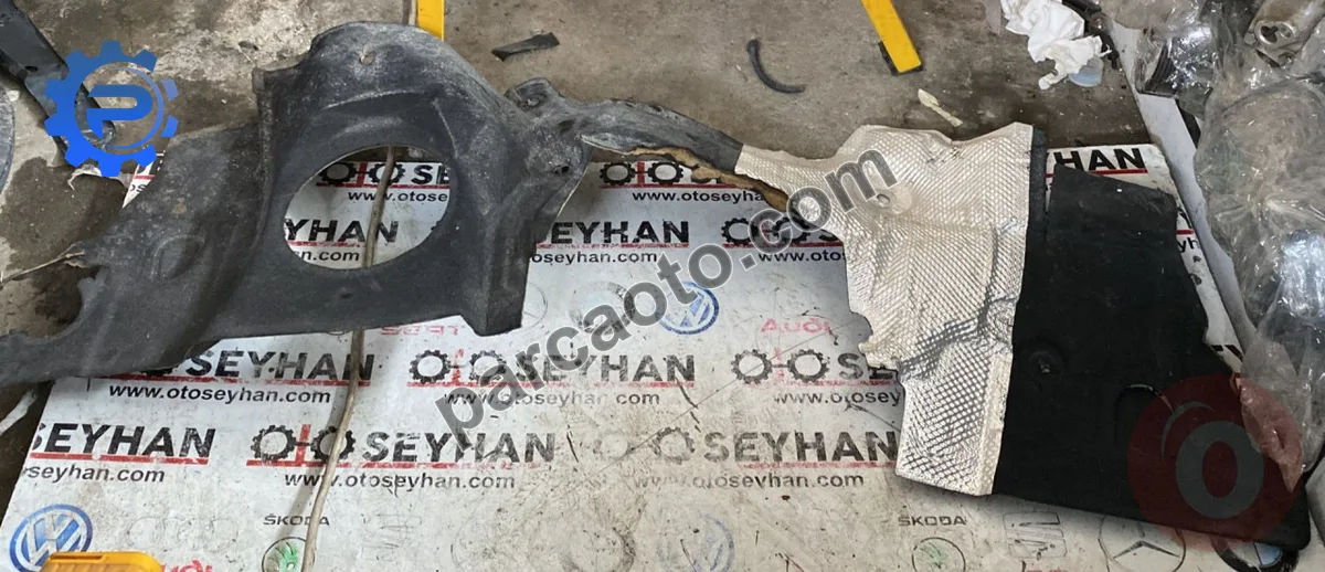 5QB863353B vw tiguan 2017 motor arka ses yalıtım ısı kalkanı