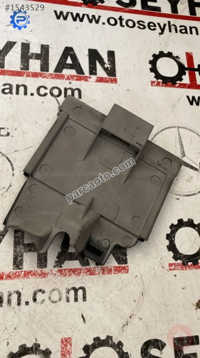5Q0927165C volkswagen tiguan dış sigorta kutusu ön kapağı