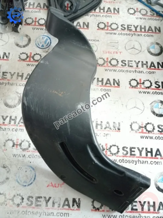 1T0819804F vw caddy 2013 sağ arka havalandırma borusu