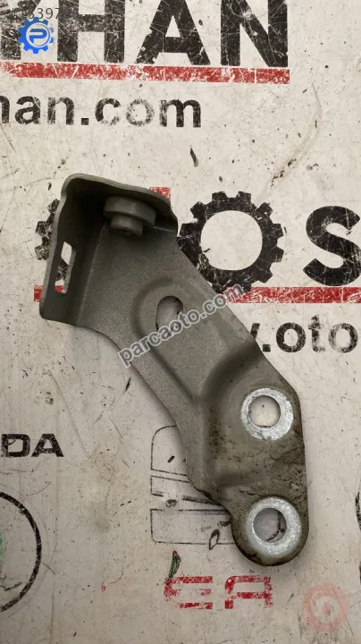 654821150A skoda scala sağ ön çamurluk bağlantı demiri