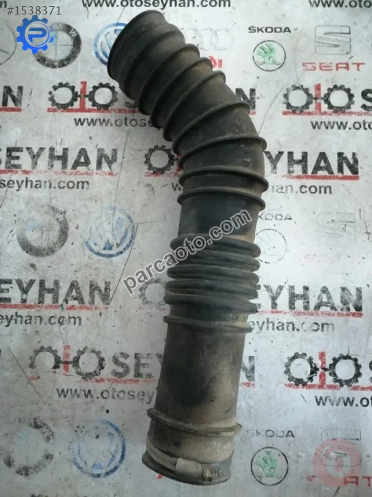 16578-9C600 nissan vanetta cargo hava filtre borusu