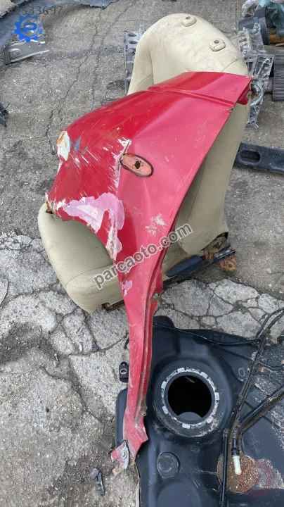 nissan vanetta cargo 1998 sol ön çamurluk