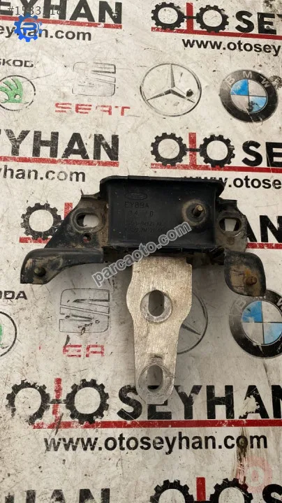 8V51-7M121-AE ford fiesta 2008 üzeri şanzıman üst kulağı