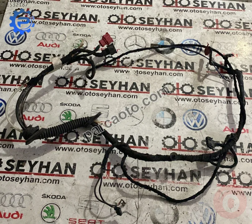 volkswagen caddy 2001 bagaj kapağı tesisatı