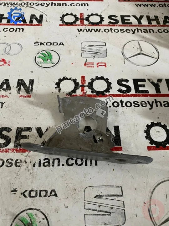 skoda scala 2020 kaput açma mekanizması tutucu demiri skoda scala 2020 kaput açma mekanizması tutucu demiri