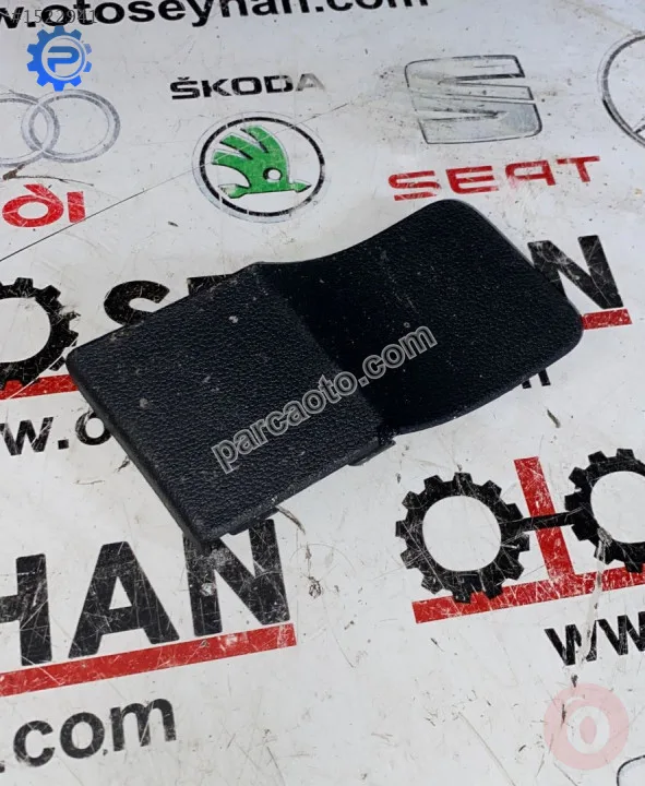 657867658A skoda scala 2020 sağ bagaj iç stop kapağı