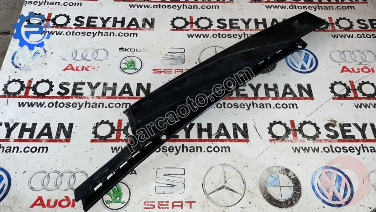 657837902 skoda scala 2020 sağ ön kapı dış direk kaplaması