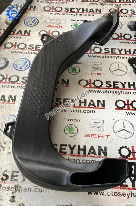 655819721 skoda scala 2020 göğüs iç kalorifer hava kanalı