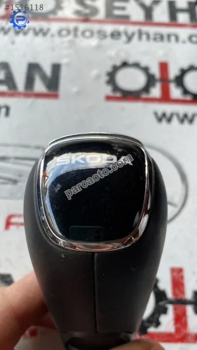 655713123A skoda scala 2020 otomatik vites topuzu