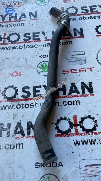 16261-0Y040 toyota corolla auris yedek su bidonu alt hortumu