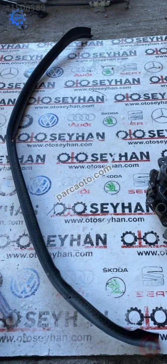 nissan vanetta cargo 1998 bagaj kapağı üst tavan lastiği