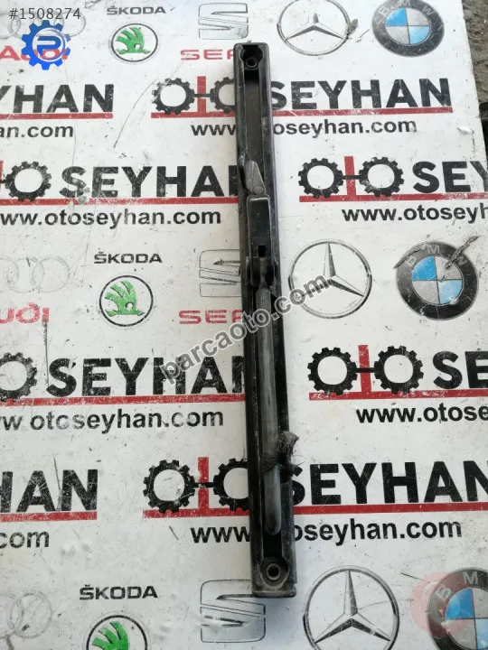 nissan vanetta cargo bağaj kapağı perde kilit rayı