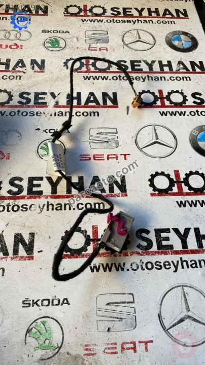 8P4971693S audi a3 sportback arka kapı cam düğmesi kablosu