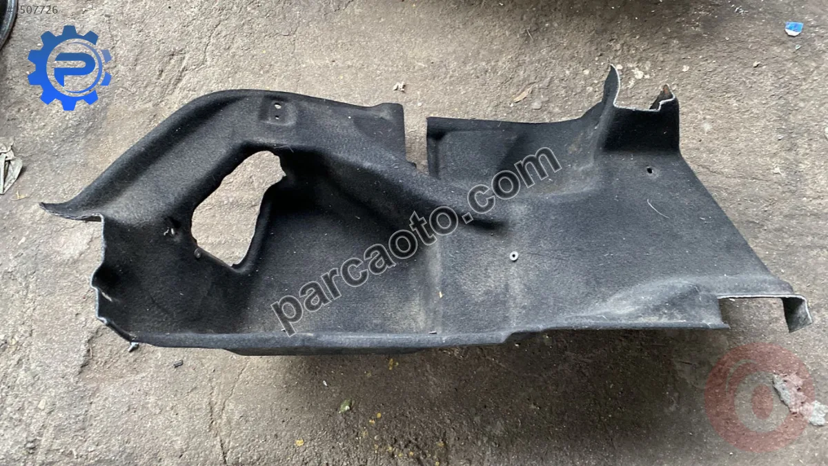 A2046904125 mercedes c180 w204 sol bagaj halısı