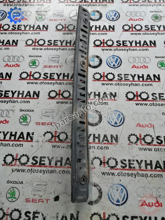 1K5807863 vw jetta 2009 arka tampon braketi
