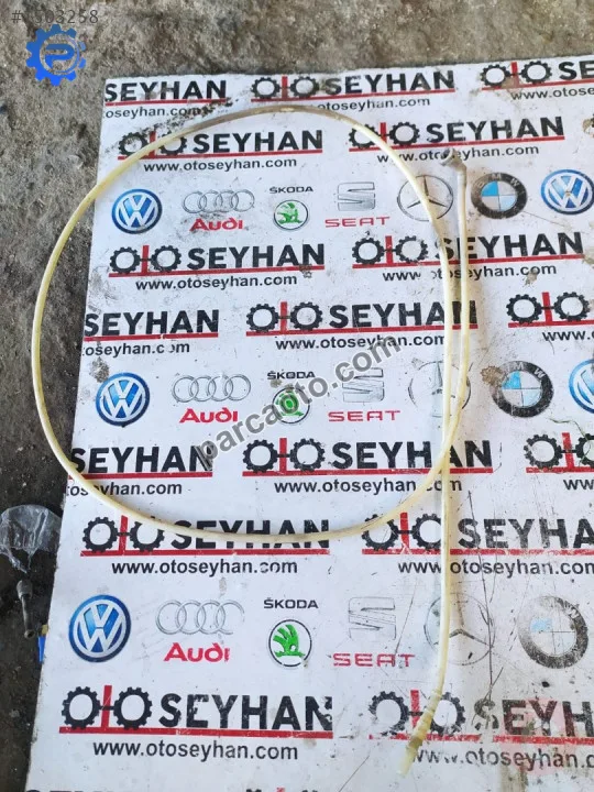 1K0201997 volkswagen golf 5 1.6 fsi beyaz yakıt borusu uzun